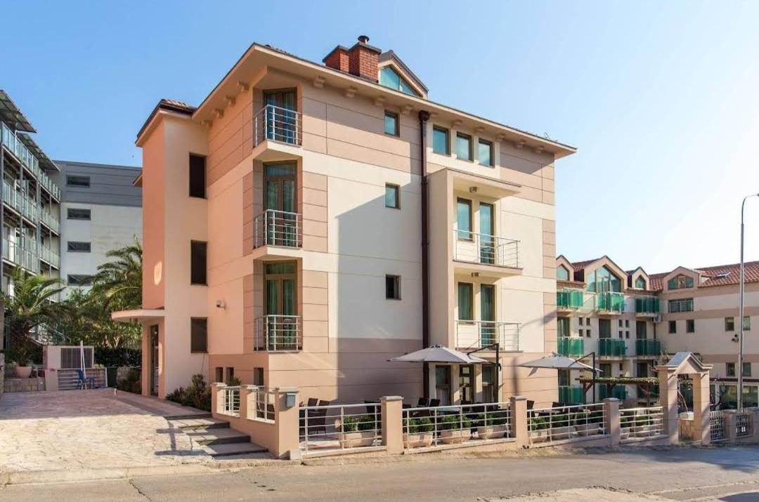Swiss Holiday Budva Zewnętrze zdjęcie